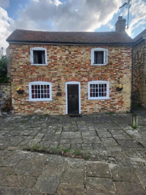 Quay Cottage in Sandwich, UK